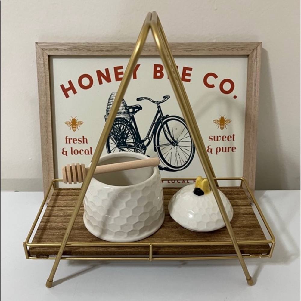Target Bullseye Playground Honey Bee Decor